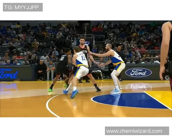 申京引发冲突！火箭双杀步行者，杜兰特缺阵，探花13投4中，小贾表现亮眼